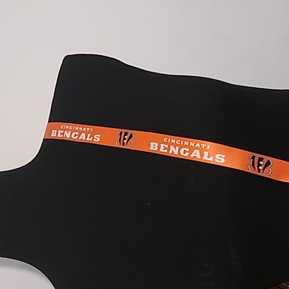 HANDMADE Football Purse (CINCINNATI BENGALS) π - Picture 6 of 16